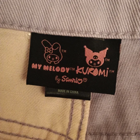 🆕 MY MELODY & KUROMI Jeans Shorts Size 1 - Picture 6 of 7